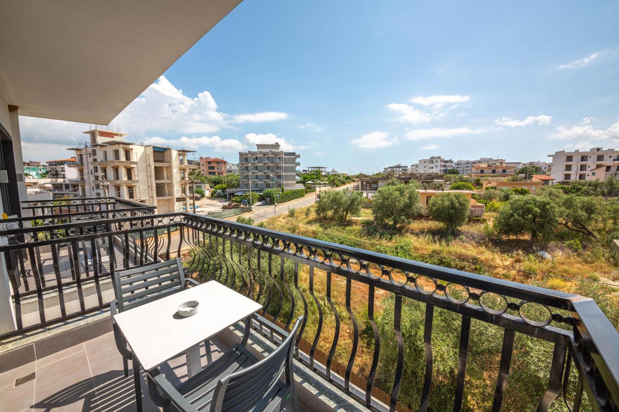 Bianco Hotel Ksamil Exterior photo