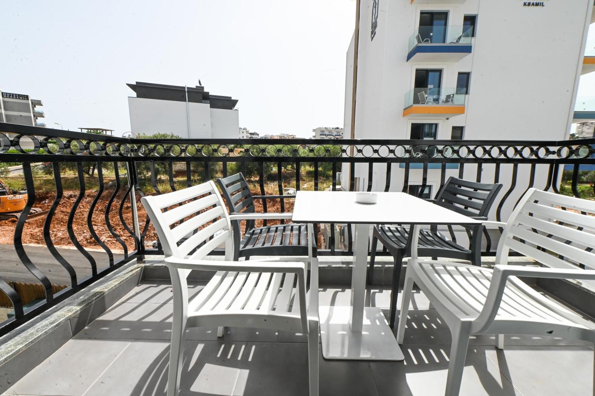 Bianco Hotel Ksamil Exterior photo