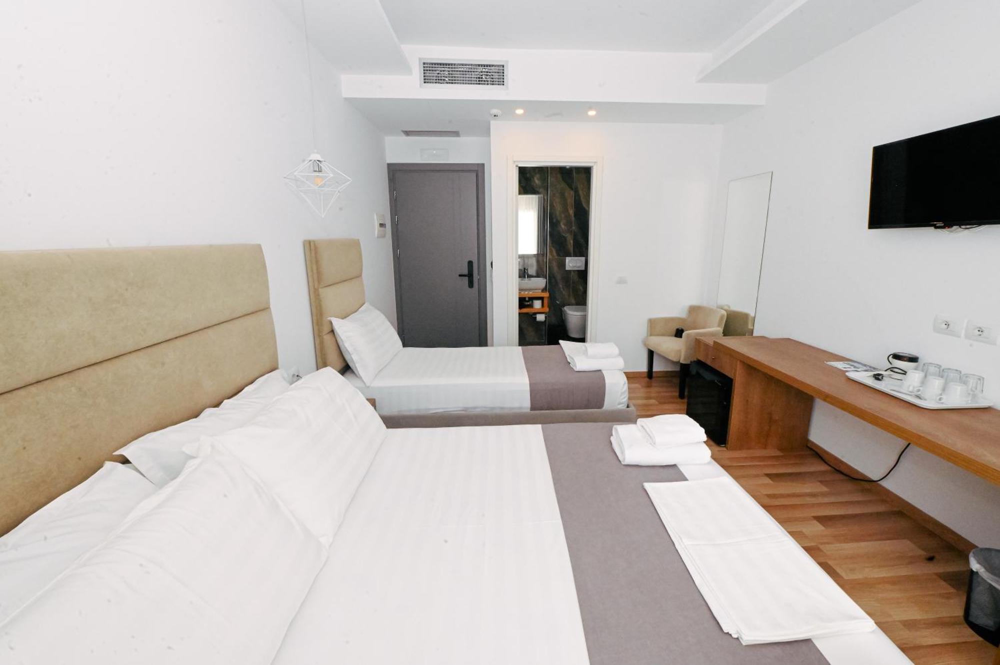 Bianco Hotel Ksamil Exterior photo