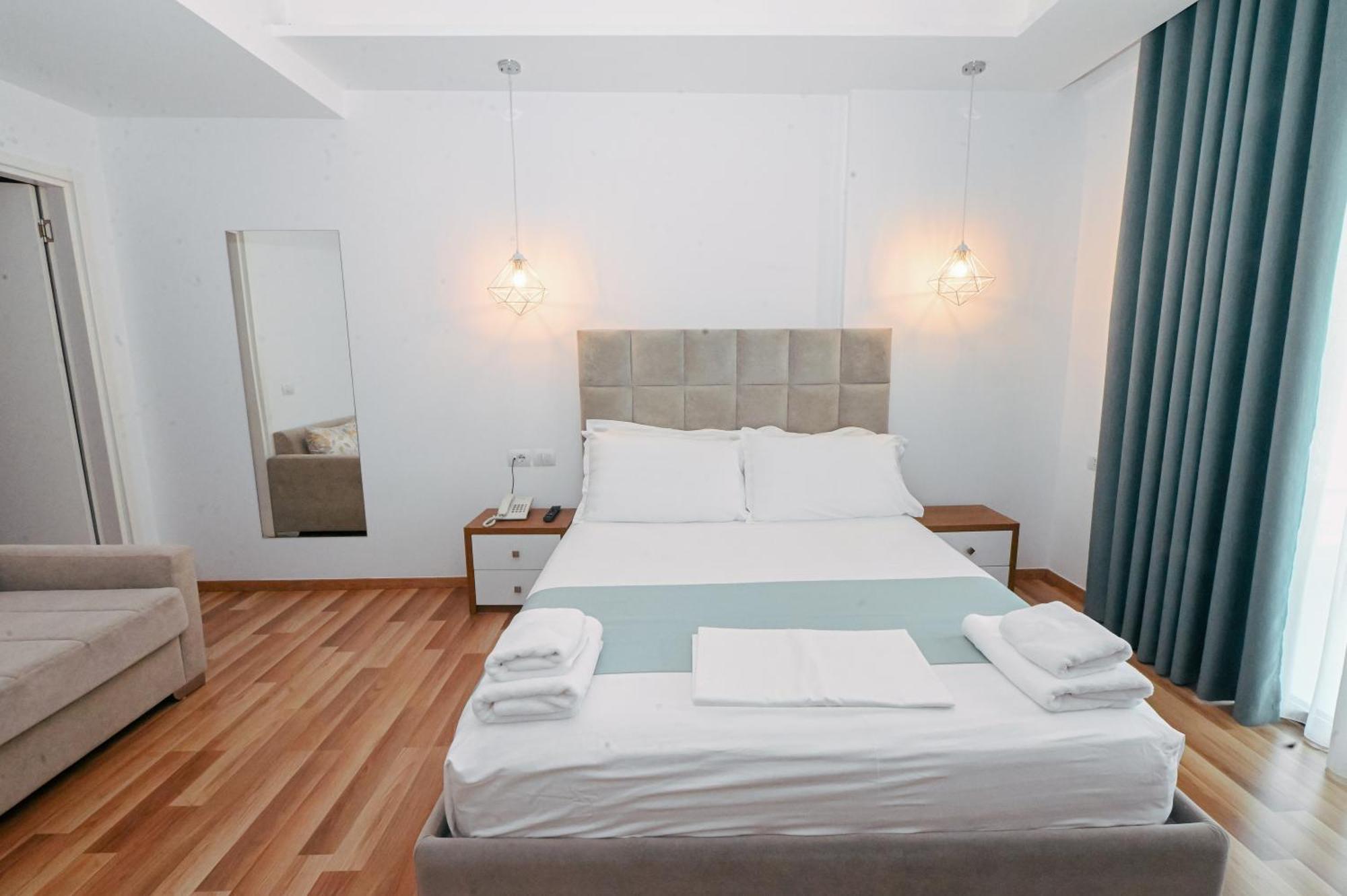 Bianco Hotel Ksamil Exterior photo