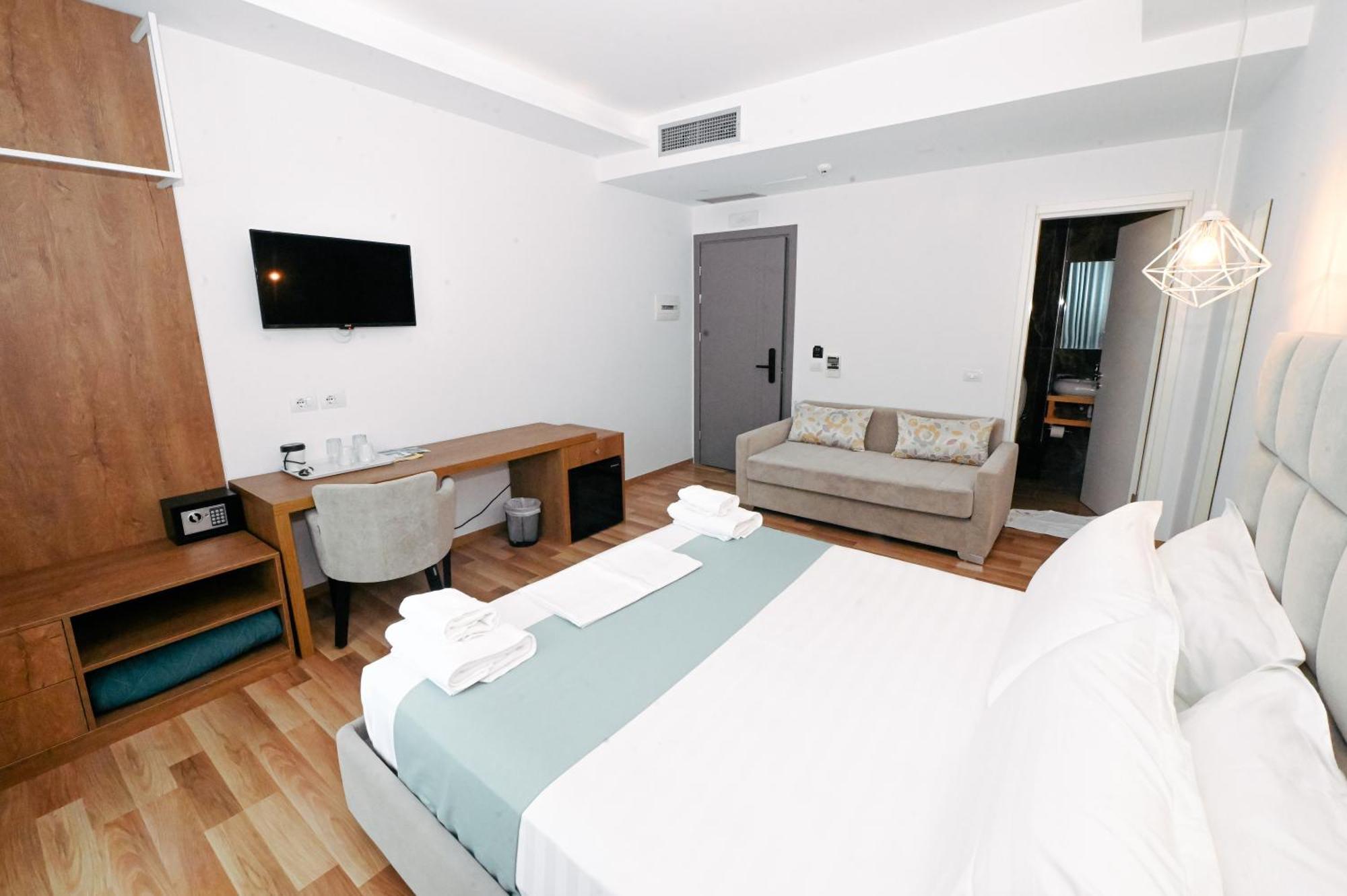 Bianco Hotel Ksamil Exterior photo